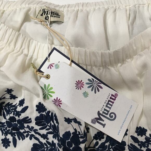 NWT Show Me Your Mumu Teagan Pom Pom Crop Top - Navy Embroidery - Medium - Picture 8 of 11